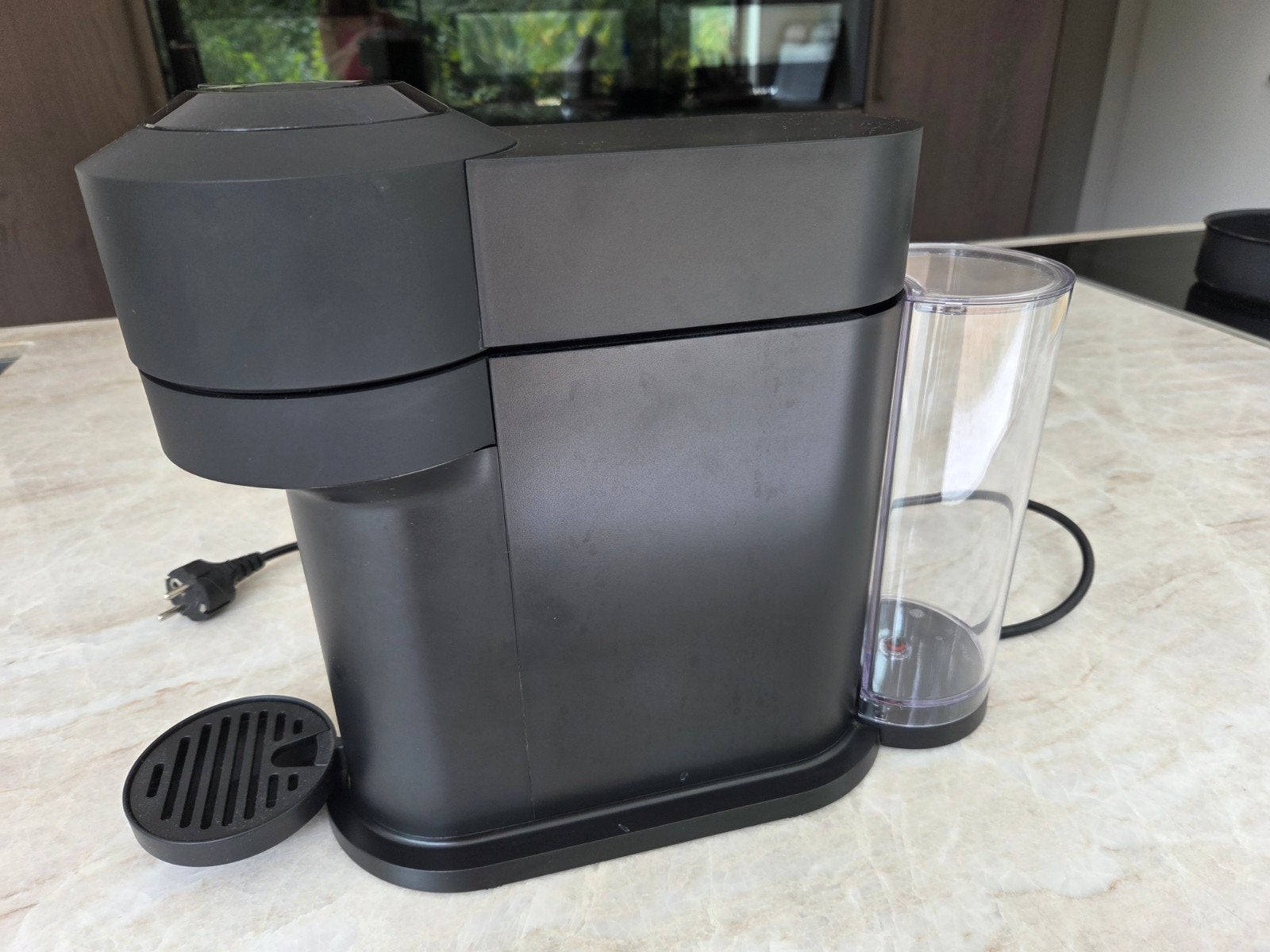 Vertuo Nespresso Magimix  in heel goede staat., Machine à espresso, Réservoir d'eau amovible, Dosettes et capsules de café, Comme neuf