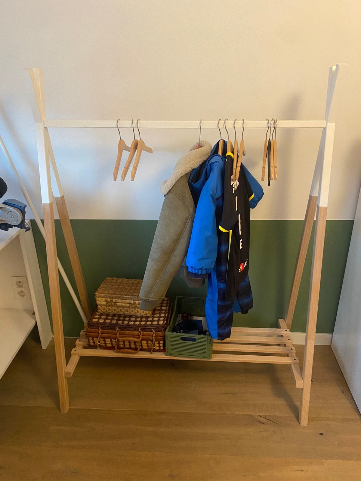 Kledingrek childhome, Ophalen, Zo goed als nieuw