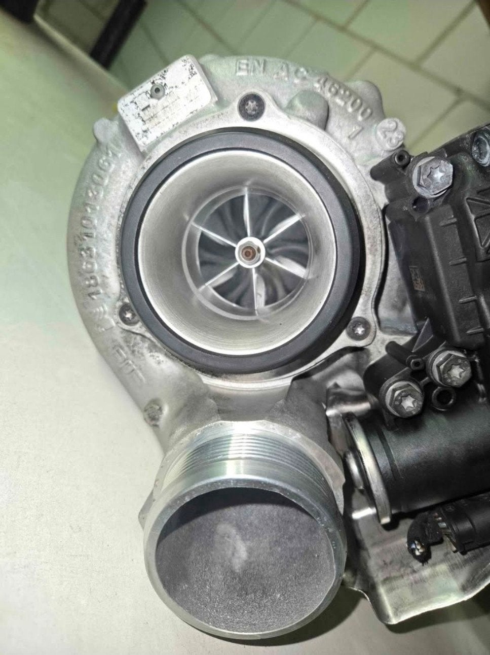 Mercedes AMG Turbo A1391420000 et A1390903500, Autos : Pièces & Accessoires, Enlèvement ou Envoi