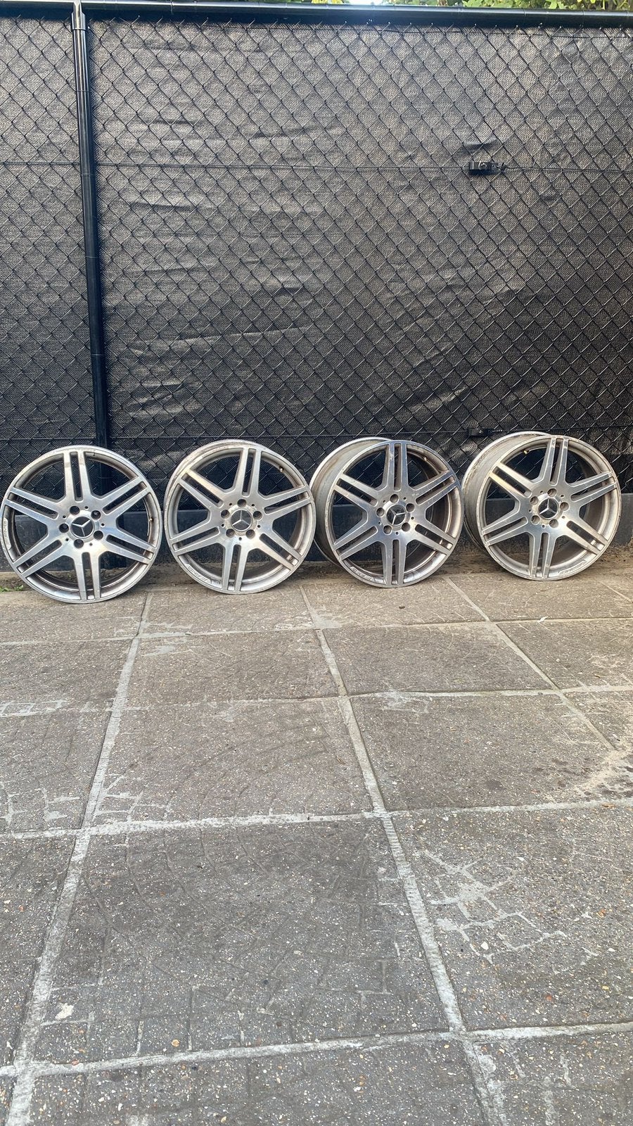 Amg mercedes velgen, Enlèvement, Jante(s)