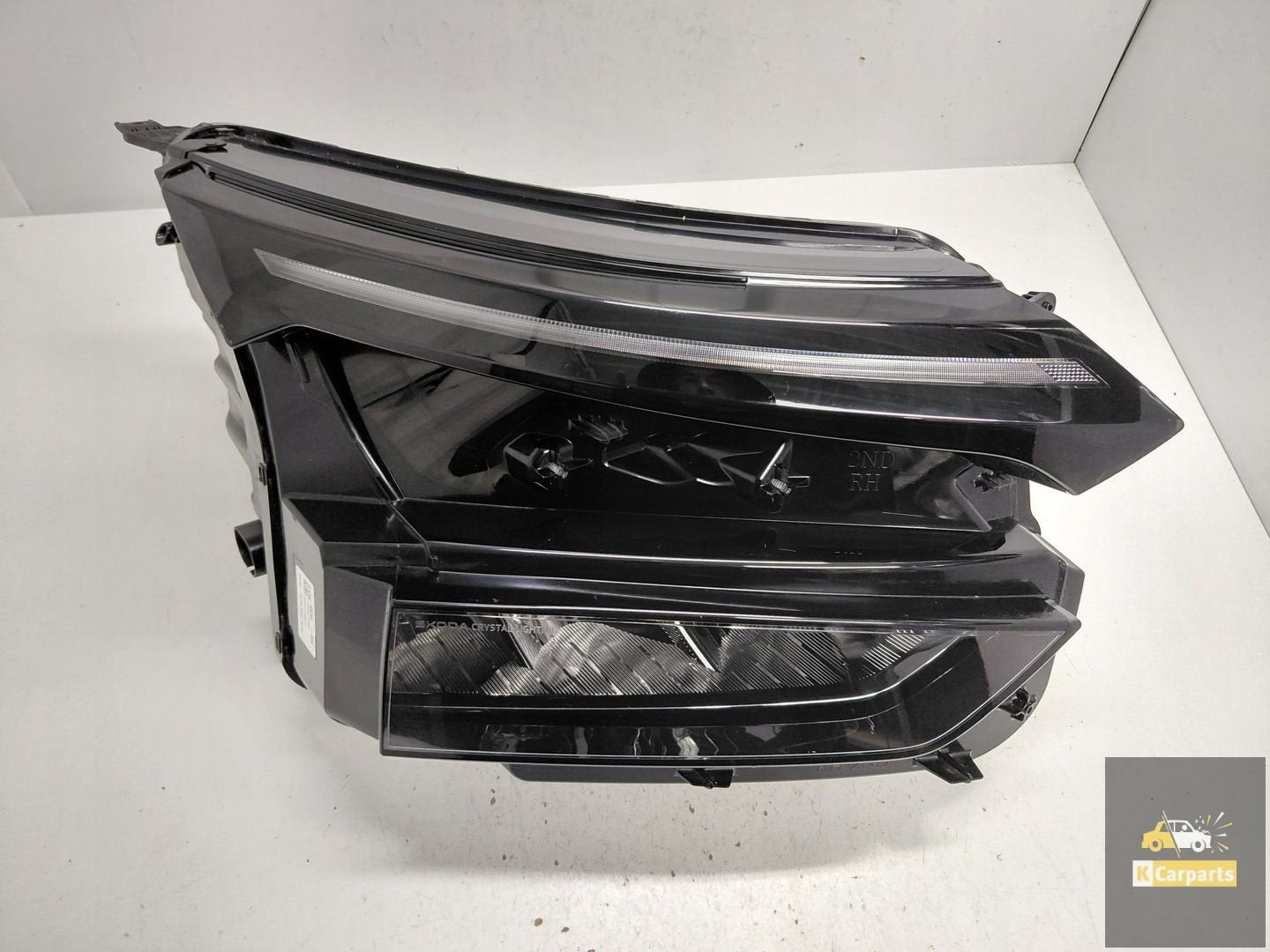 5LB941010, Phare droit LED Elroq pour Skoda Enyaq II, Infoline@skoda-auto.cz, Tr. Vaclava Klementa 869
293 01  Mlada Boleslav, CZ