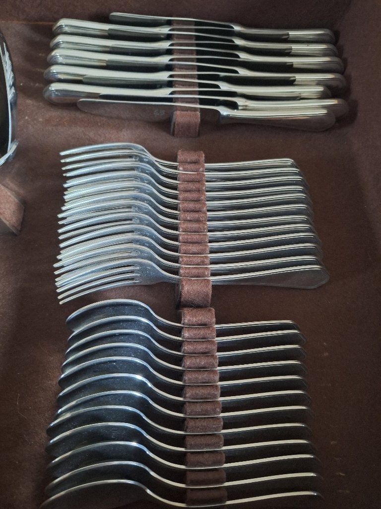 Bestek, Set de couverts, Comme neuf, Enlèvement, Autres marques