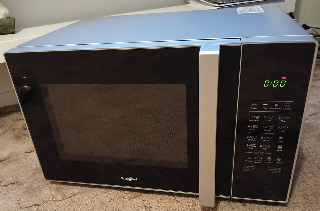 Prijs: €80 vast., Ophalen, Gebruikt, Grill, Draaiplateau