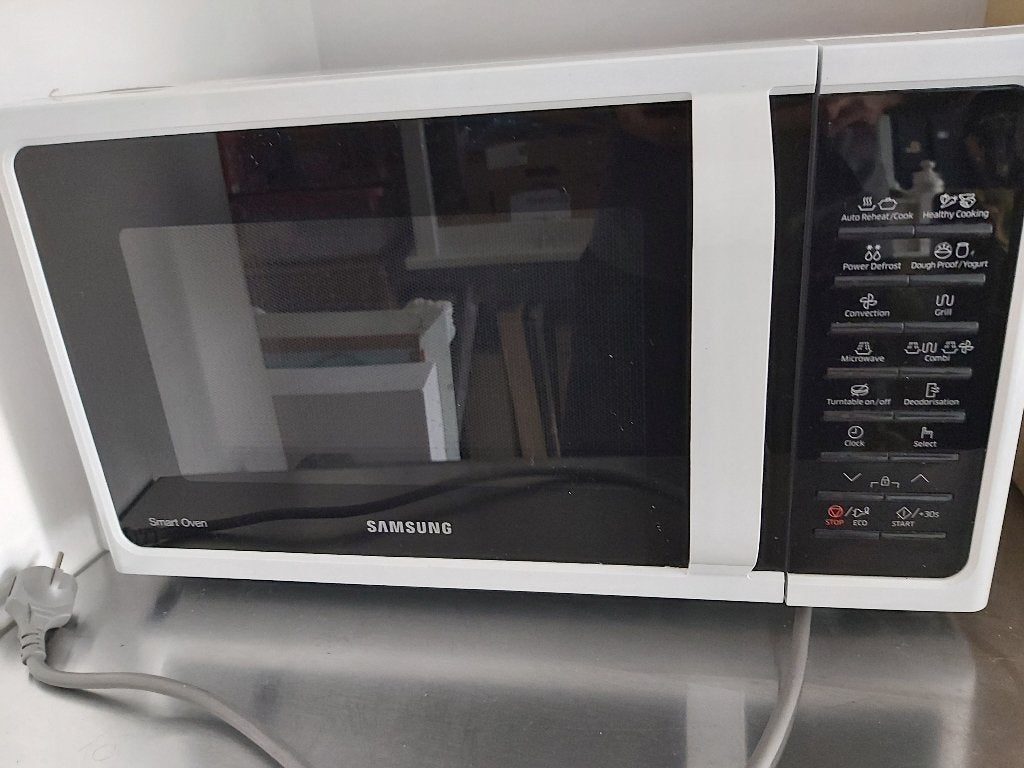 Smart Oven Four à micro-ondes combiné Samsung MC28H5015AW, Electroménager, Micro-ondes, Comme neuf, Four, Enlèvement