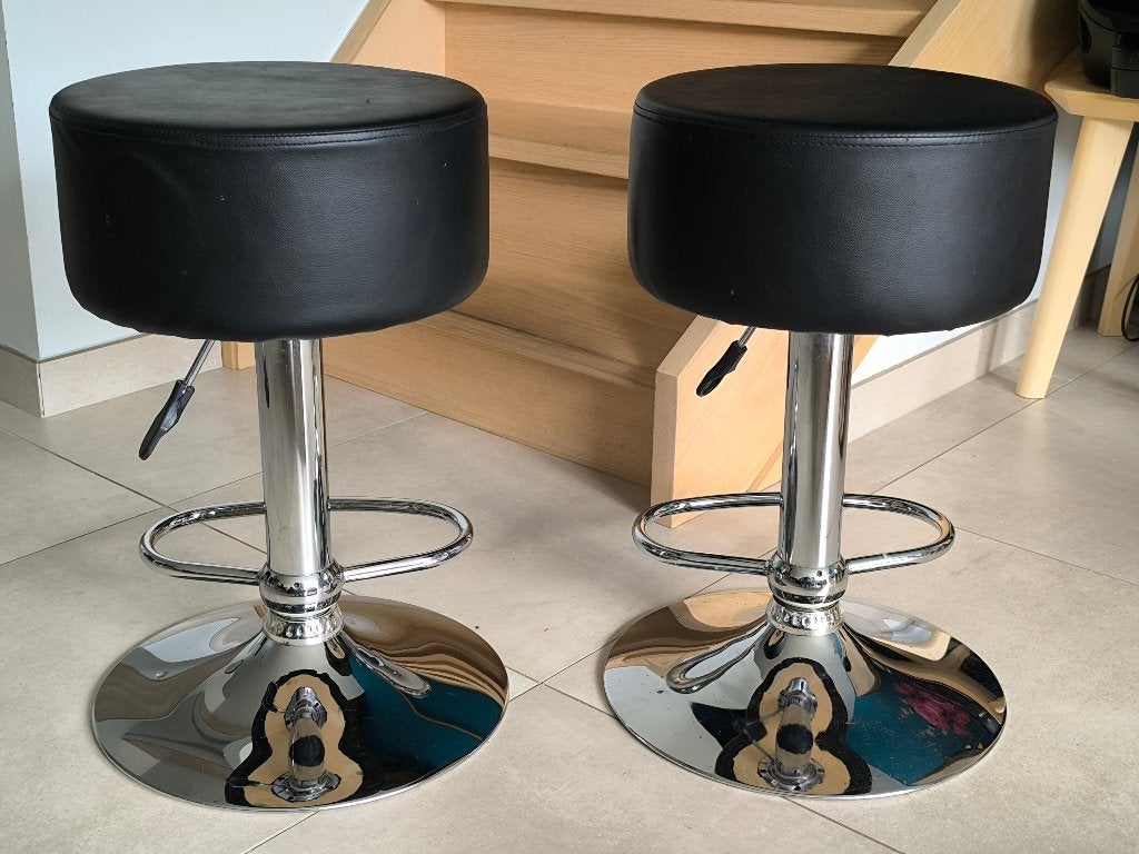 2 x chaise de bar/tabouret de bar réglable en hauteur, 2 tabourets, Utilisé, Cuir, 60 à 90 cm