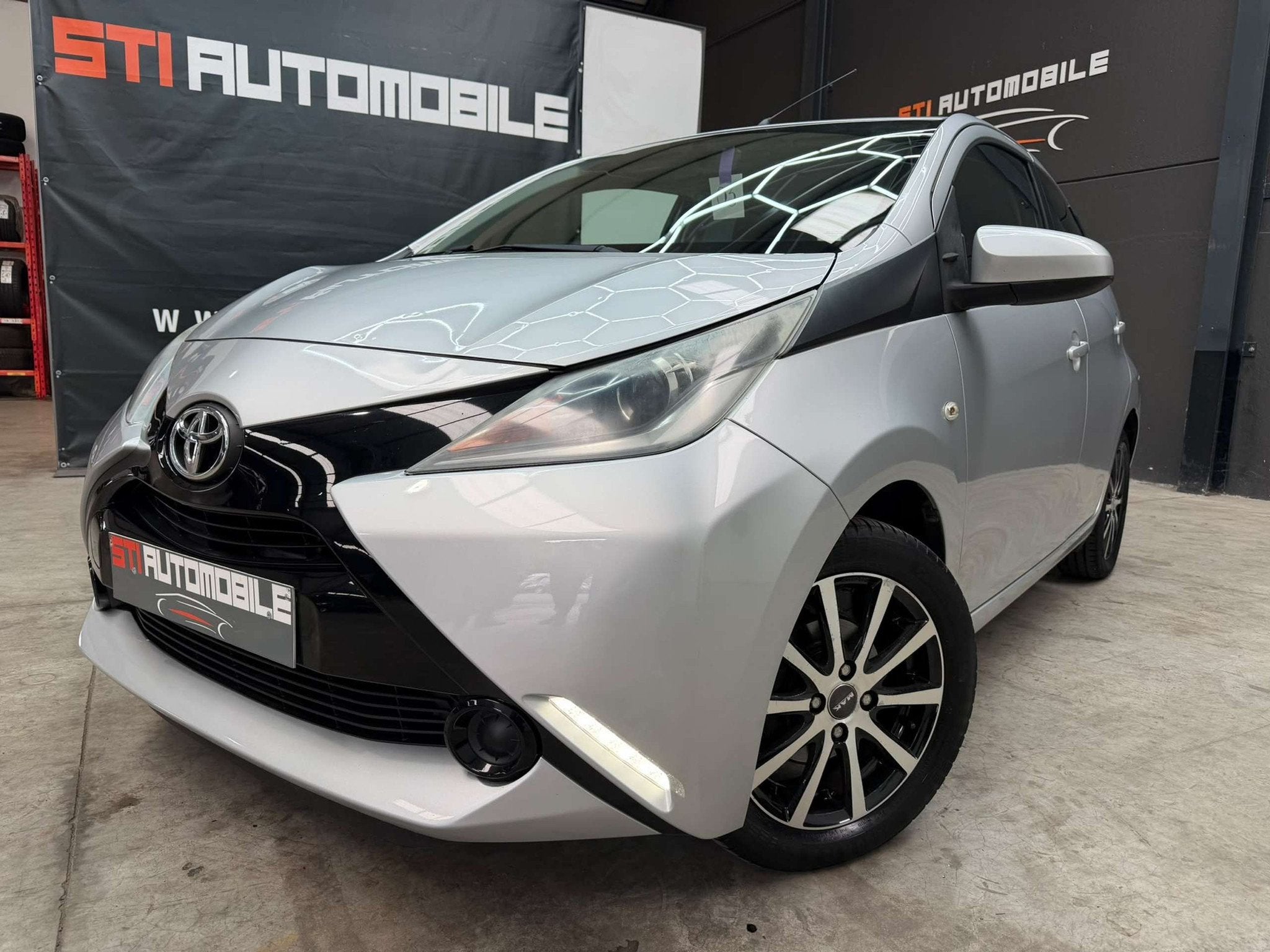 Toyota Aygo, Autos, Achat, 998 cm³, Euro 6, Entreprise