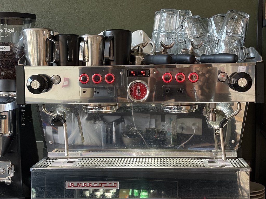 La Marzocco Linea PB koffietoestel - 2 groeps, Elektronische apparatuur, Koffiezetapparaten, Zo goed als nieuw, Gemalen koffie