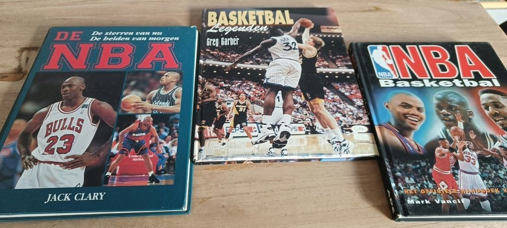 NBA boeken, drie (jaren 90), Ophalen, Gelezen, Balsport