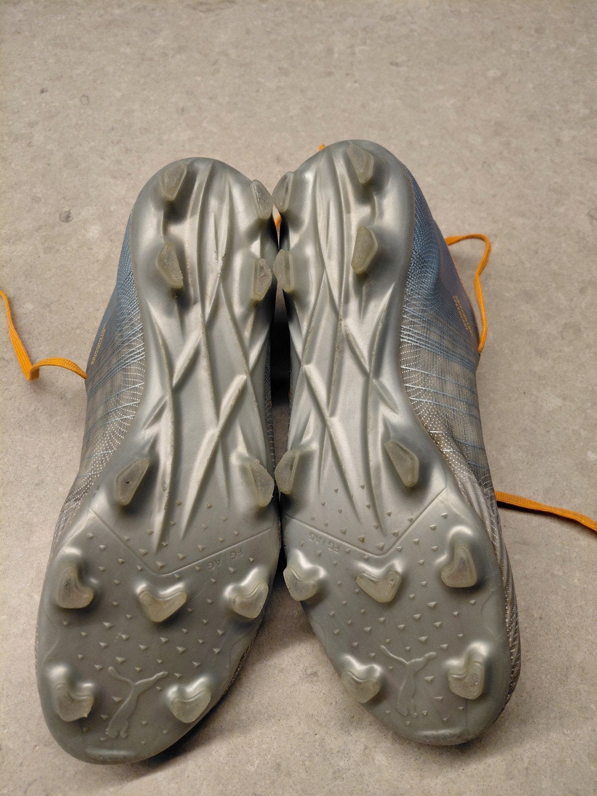 Mooie voetbalschoenen - maat 40, Sport en Fitness, Voetbal, Ophalen