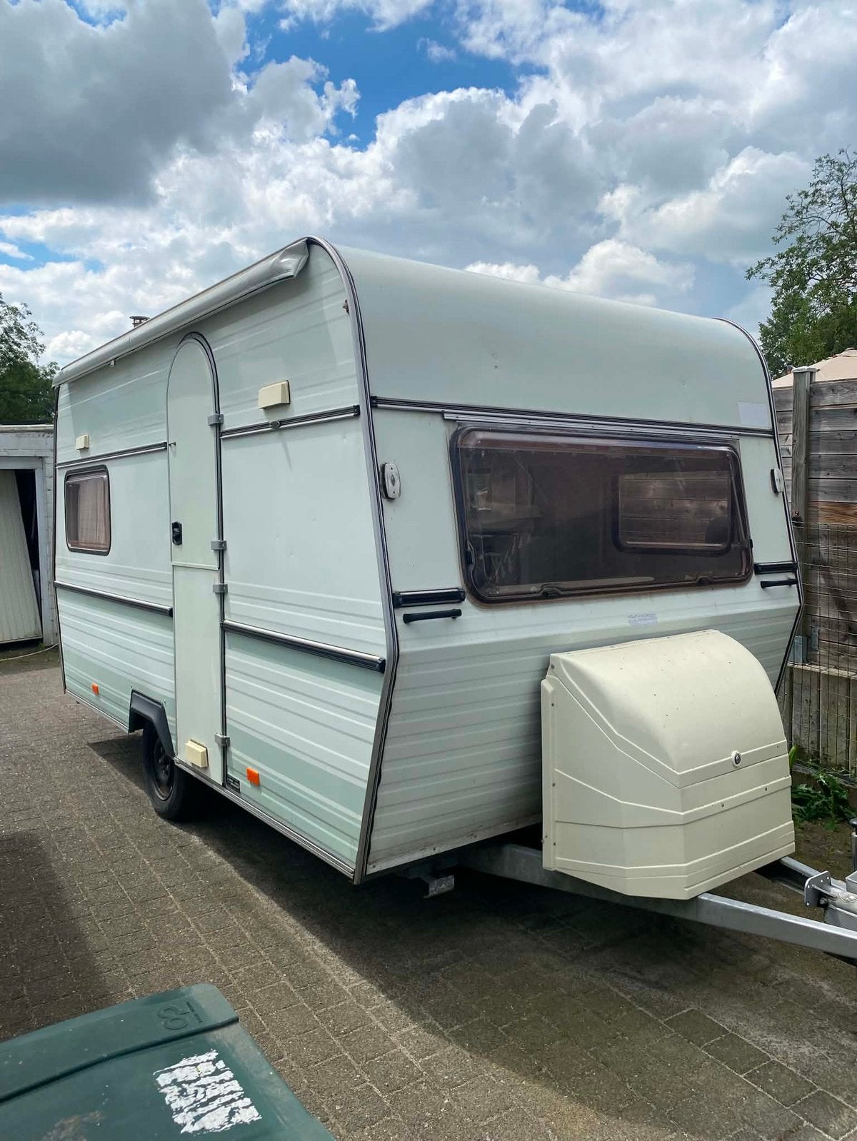 Caravan International Trailers 750 kg, Particulier, Auvent, Lits superposés