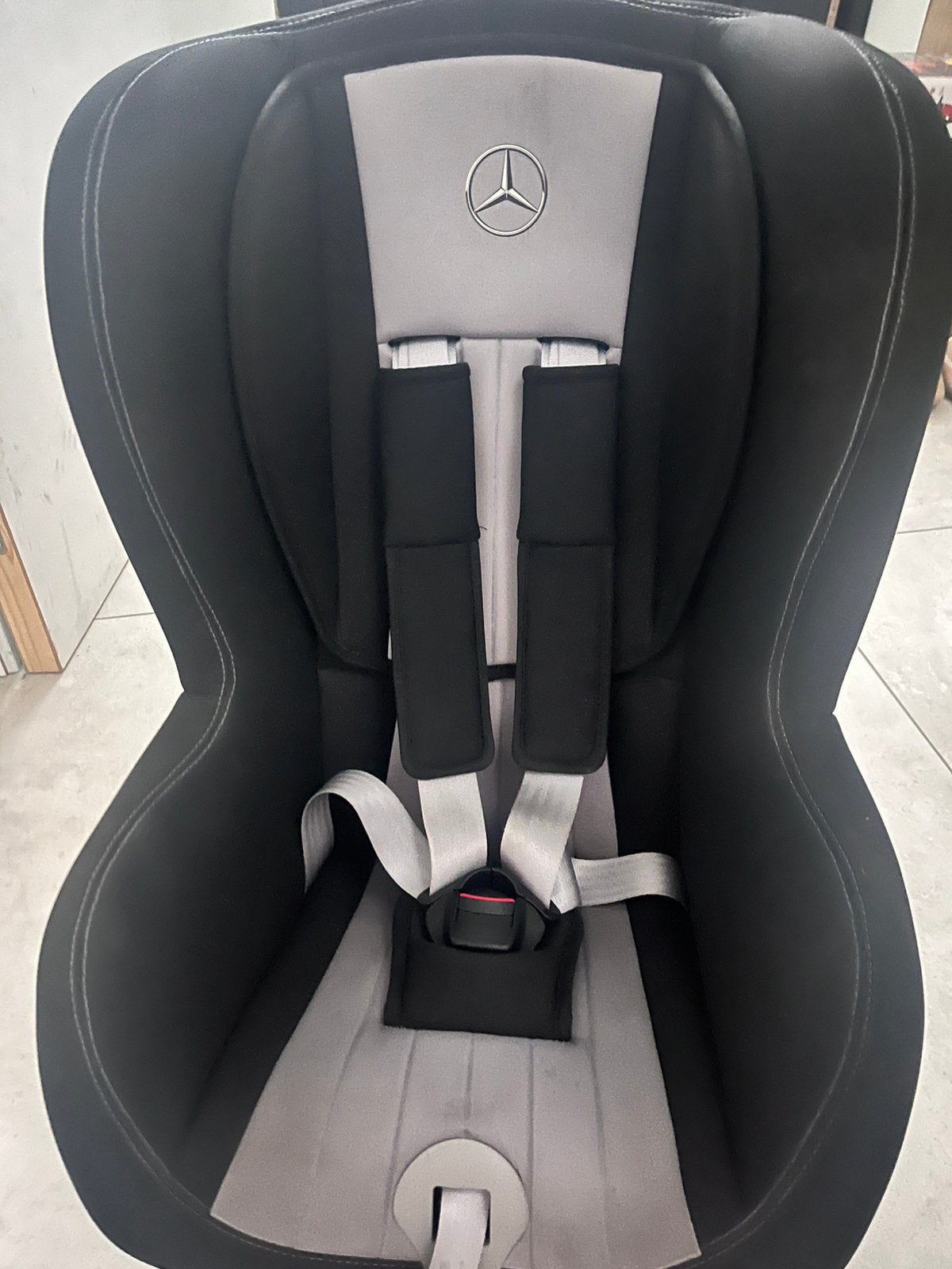 originele Mercedes-Benz kinderautostoel met ISOFIX., Ophalen, Zo goed als nieuw, Isofix