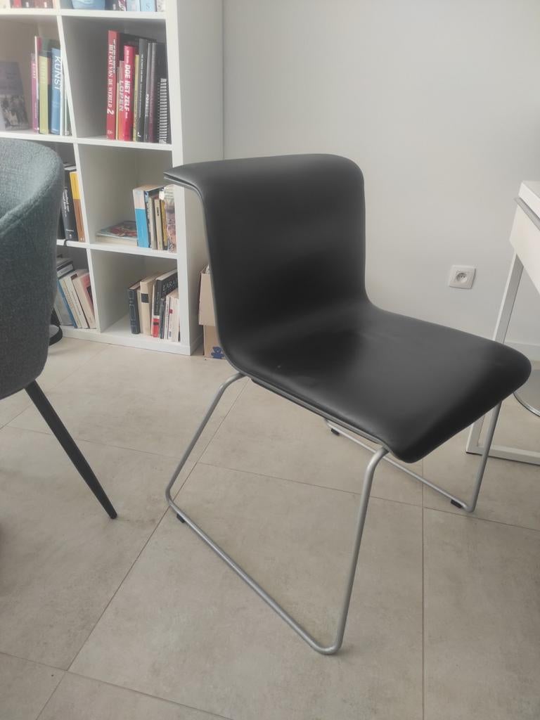 Tab chair Alain Berteau & Bulo, 2 stuks, Ophalen, Zwart