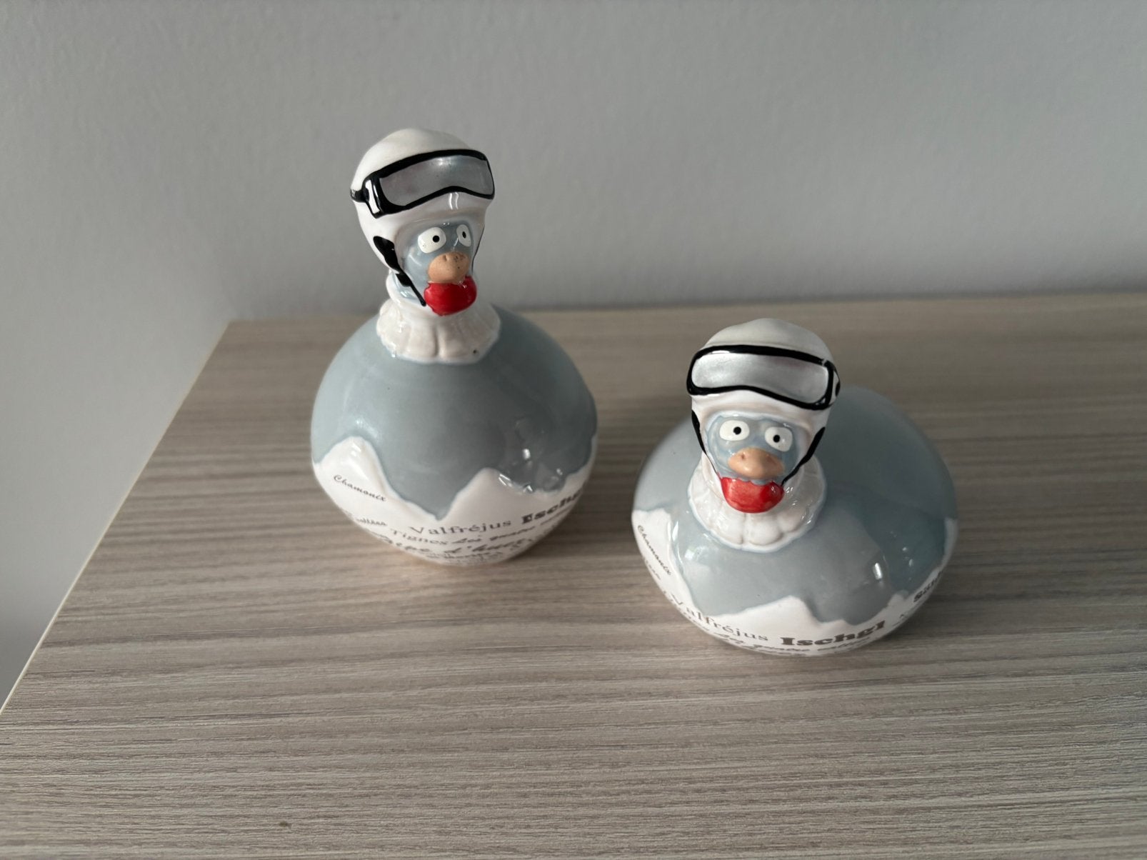 J line, koppeltje kippetjes (klein), Ophalen, Zo goed als nieuw, Dier