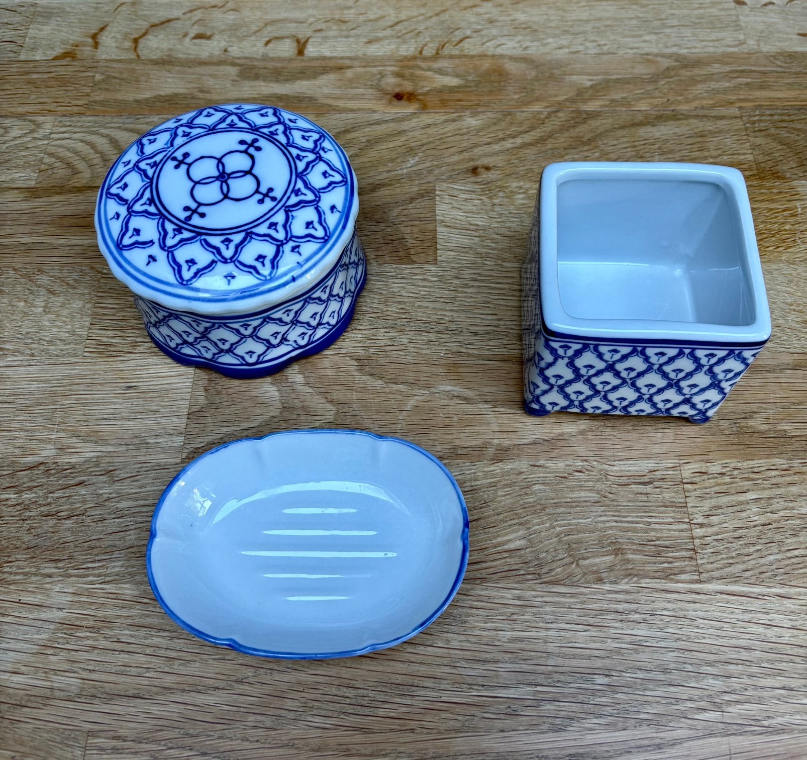 Oude keramische potjes en zeepbakje, Antiek en Kunst, Ophalen