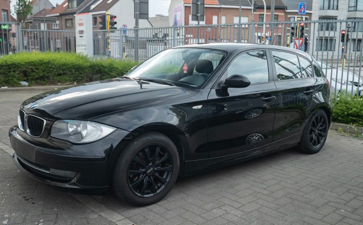 BMW 116i 2.0 benzine 2009 140.000 km | GEKEURD VOOR VERKOOP, Autos, Sièges sport, Achat, Boîte manuelle, Particulier