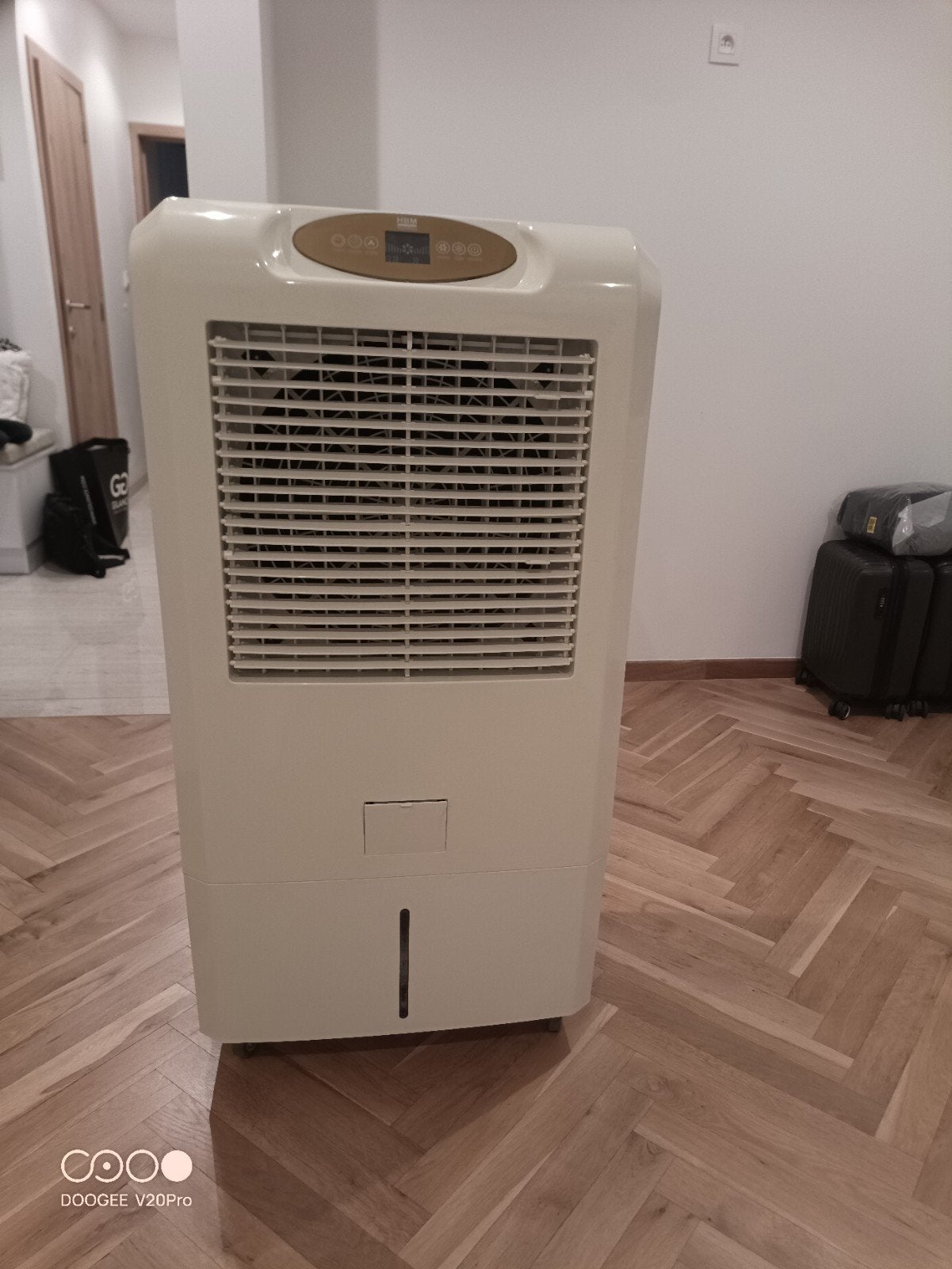 Refroidisseur à eau / ventilateur /, Electroménager