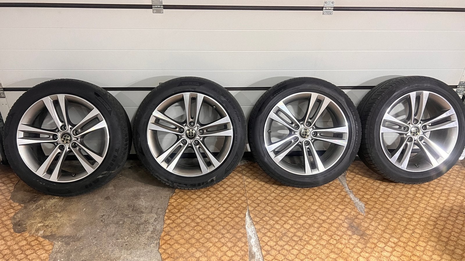 4 Jantes Origine BMW 18" + Pneus 4 Saisons + Capteurs, 4 Saisons, Enlèvement, Pneu(s), 18 pouces