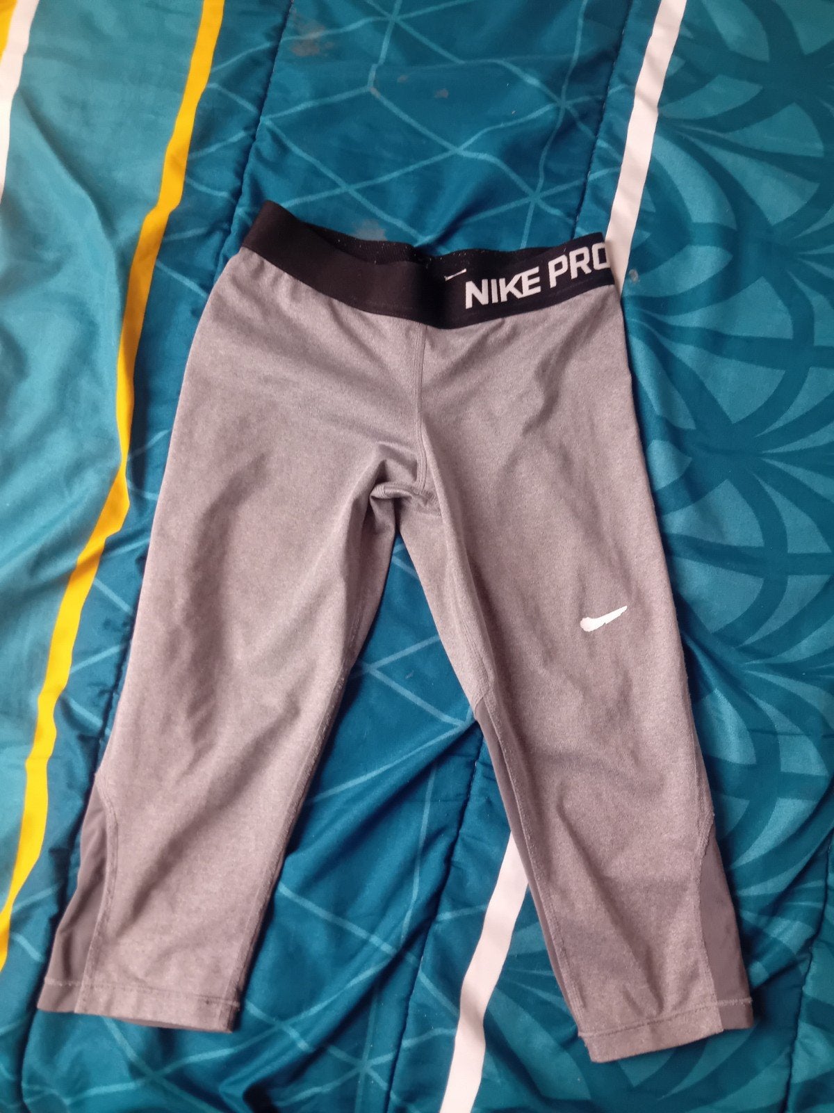 Nike capribroek, Kinderen en Baby's, Kinderkleding | Maat 140, Ophalen, NIKE, Gebruikt, Meisje