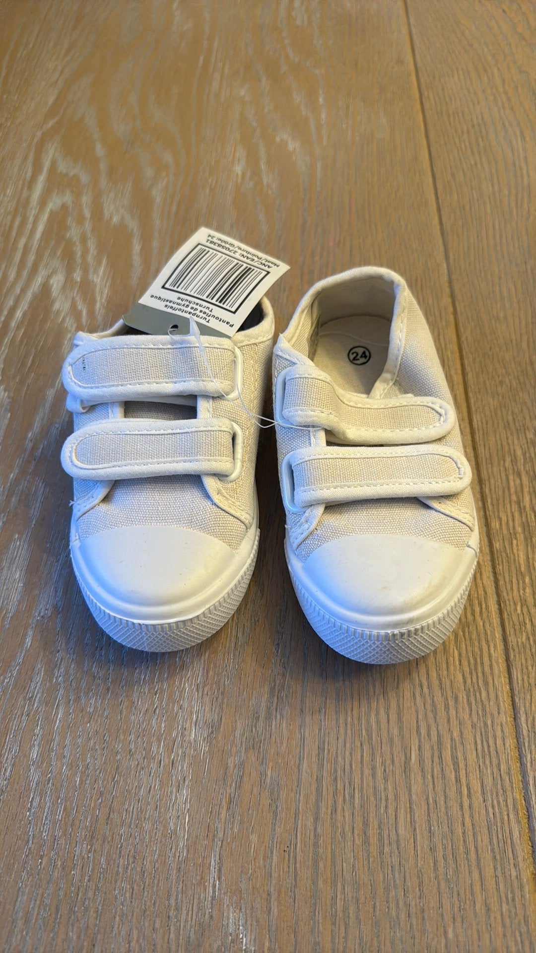 Baby turnpantoffels maat 24, Kinderen en Baby's, Ophalen, Nieuw, Jongen of Meisje, Sportschoenen