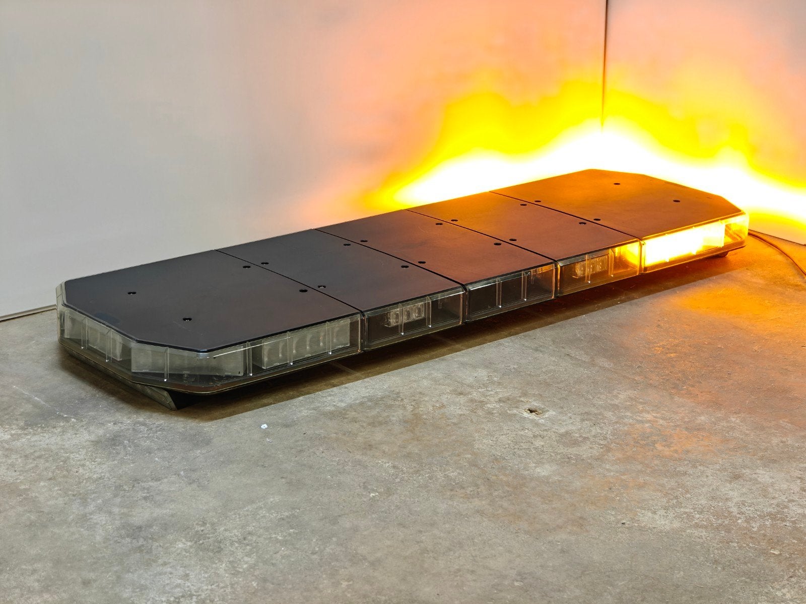 Code 3 Defender lichtbalken zwaailamp zwaailicht flitslamp, Ophalen of Verzenden