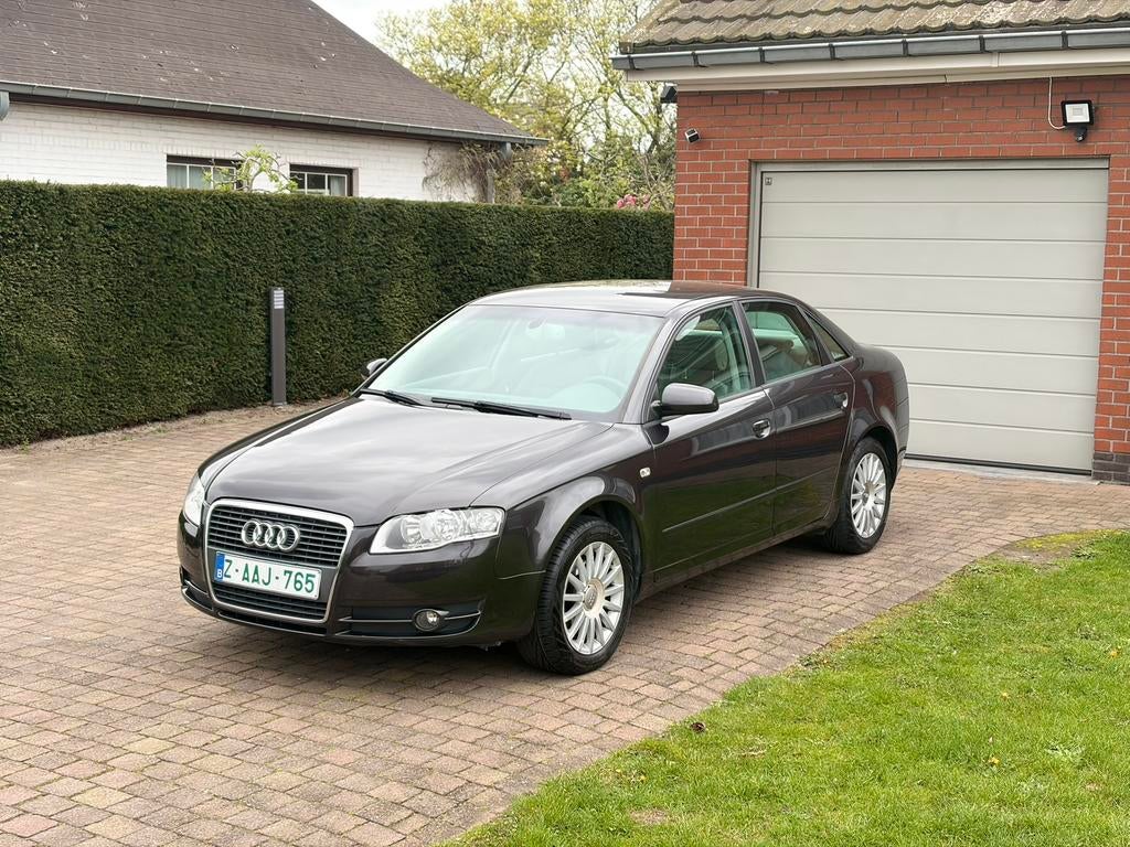 Audi A4 2.0 BENZINE GEKEURD VOOR VERKOOP, Auto's, Audi, Particulier, A4, Cruise Control, Benzine, Euro 4, Handgeschakeld, Ophalen