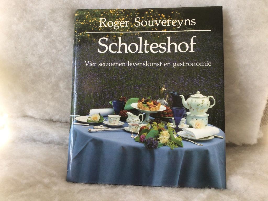 Scholteshof. Vier seizoenen levenskunst en gastronomie 1996, Boeken, Kookboeken, Ophalen of Verzenden