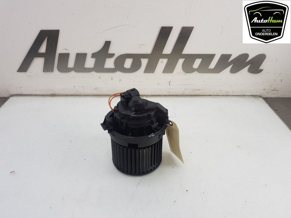 KACHEL VENTILATORMOTOR Renault Clio IV (5R), Gebruikt, Renault