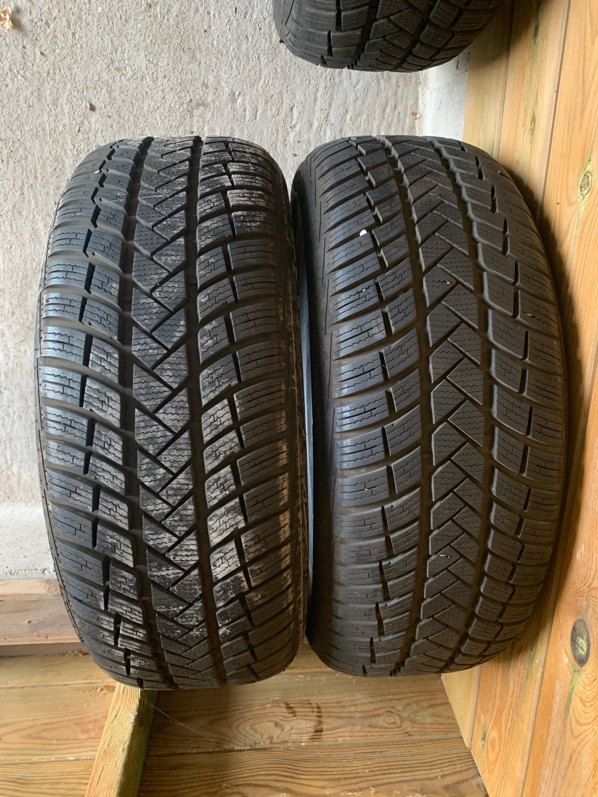 Vredestein winterbanden 225/55 R17 – BMW – 4 stuks, Pneus hiver, Véhicule de tourisme, Enlèvement, Utilisé