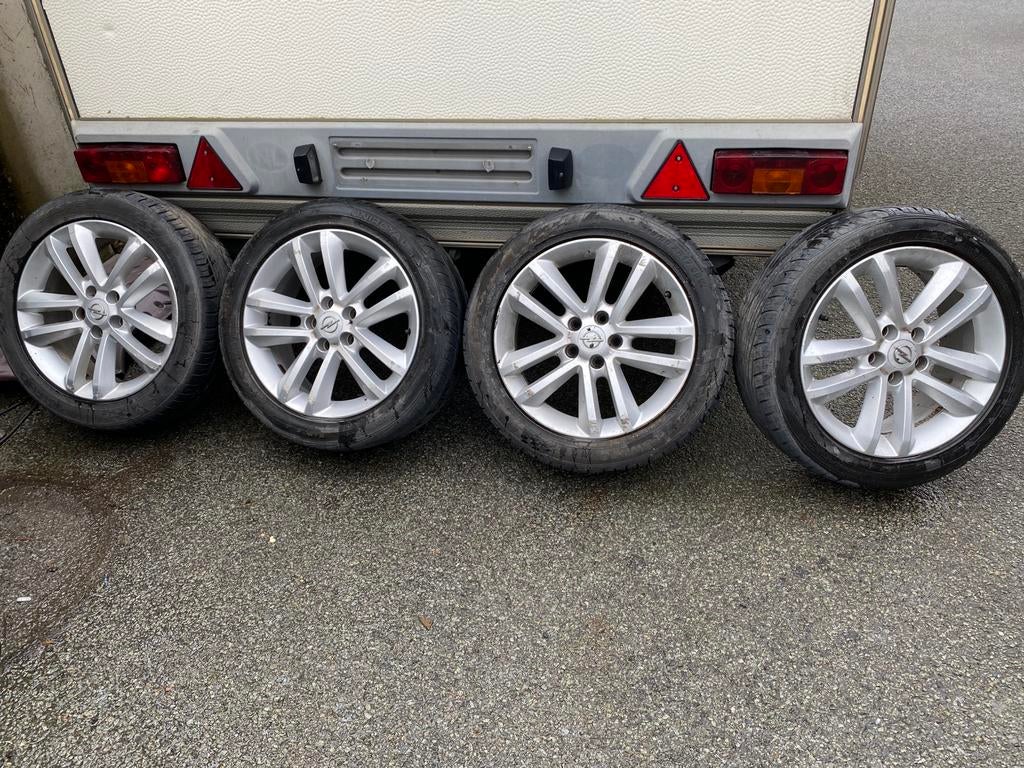 Opel 17 inch, Auto-onderdelen, Banden en Velgen, Ophalen, 17 inch, Band(en)