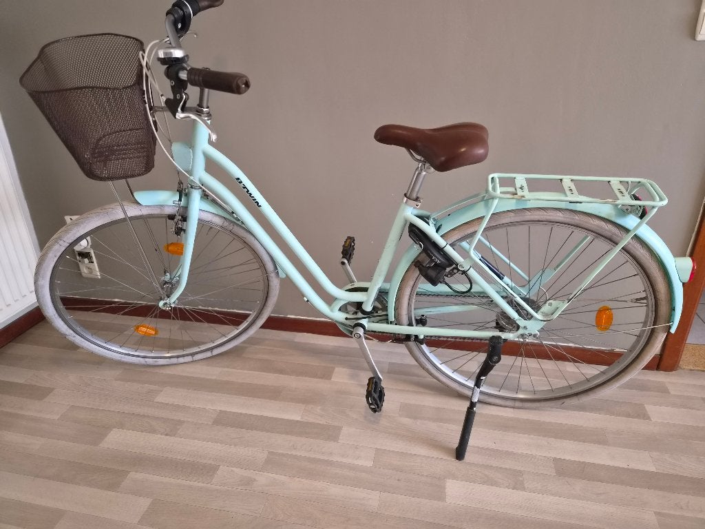 Decathlon Elops 520 stadsfiets S/M de kleur muntgroen., Fietsen en Brommers, Fietsen | Dames | Damesfietsen, Gebruikt, Velgrem