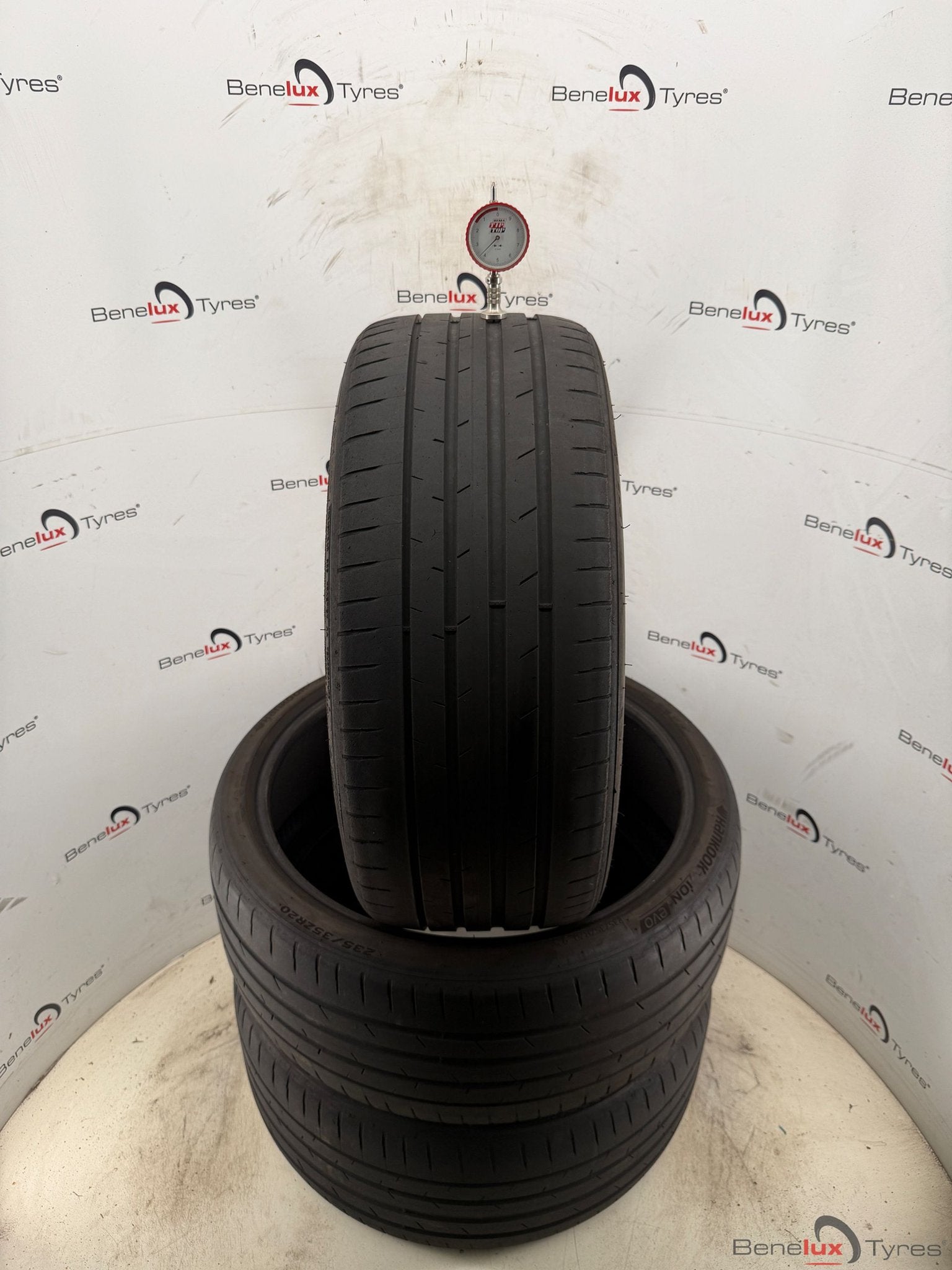 235/35ZR20 EVO 235/35R20 235/35 ZR20 R20 235/35/20 2353520, Auto-onderdelen, Gebruikt, -, -, Ophalen of Verzenden