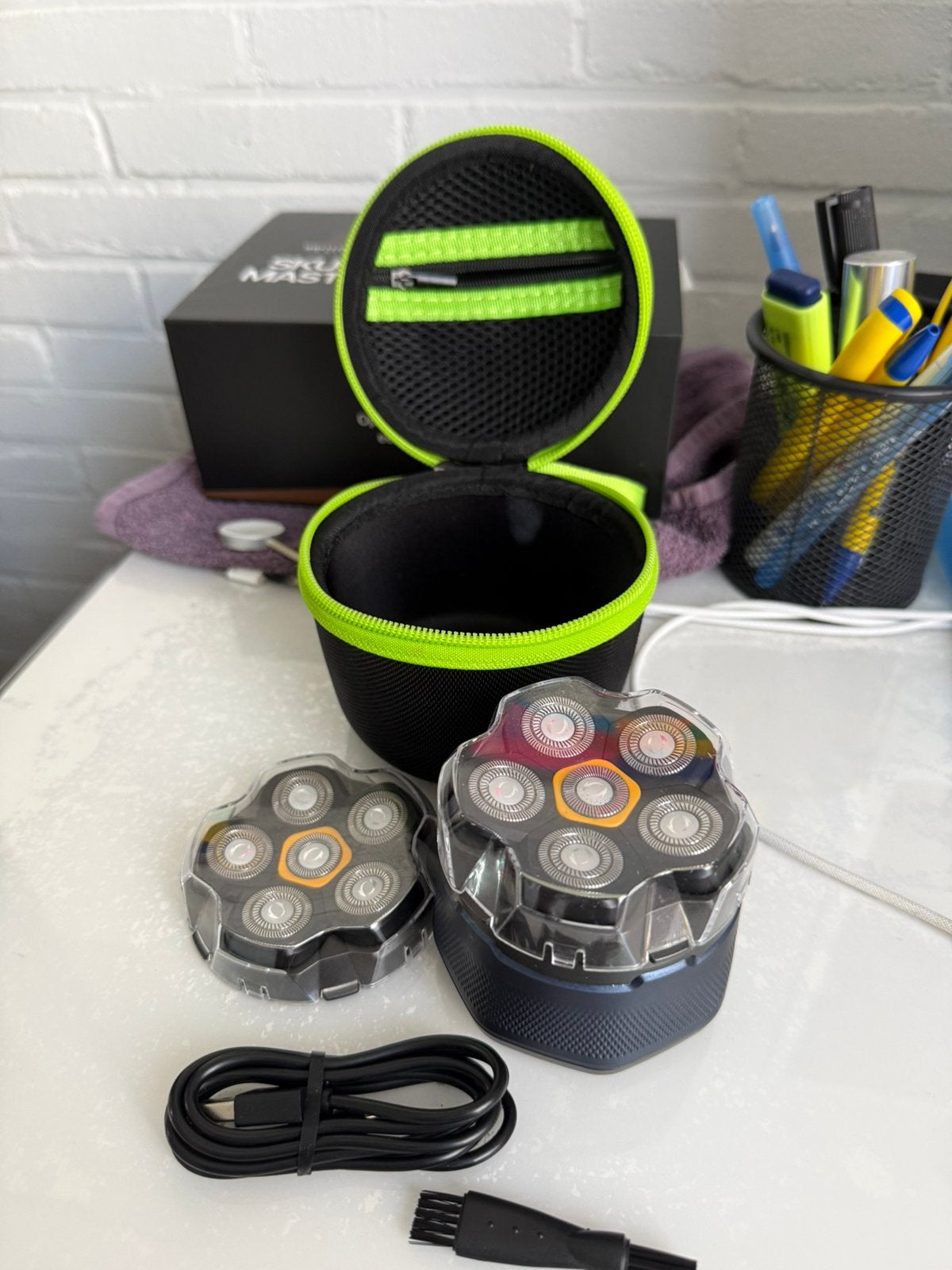 Rasoire/rasoir Skull avec étui de rangement et accessoires, Enlèvement ou Envoi, Neuf