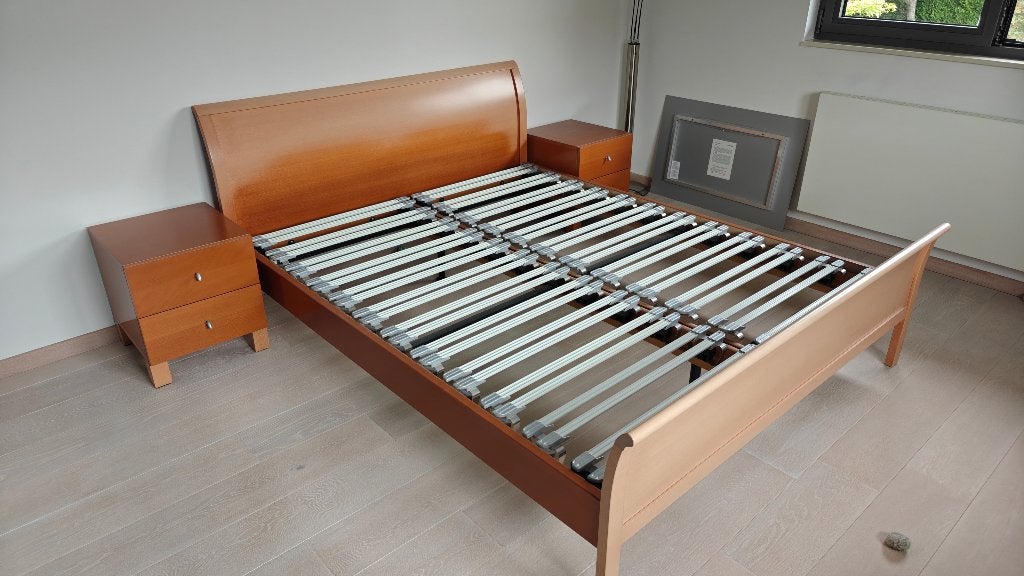 tweepersoonsbed (160x200 cm) + nachtkastjes, Brun, Enlèvement, Utilisé, 200 cm