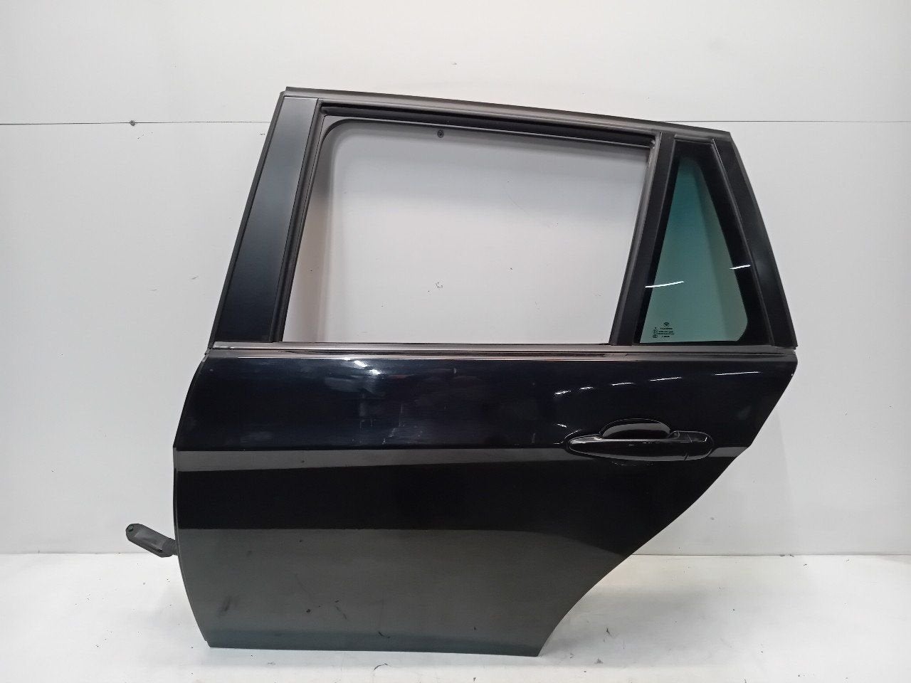 Portier links achter BMW 3 serie, Onderdelen@venauto.nl, Van der Ven Autorecycling B.V., Gebruikt, Ettenseweg 76, 4706 PB Roosendaal, The Netherlands