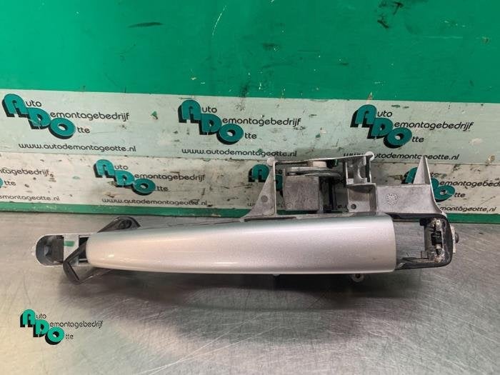 Poignée portière 2portes gauche d'un Peugeot 207 (207 06-), -, 3 mois de garantie, Utilisé, -