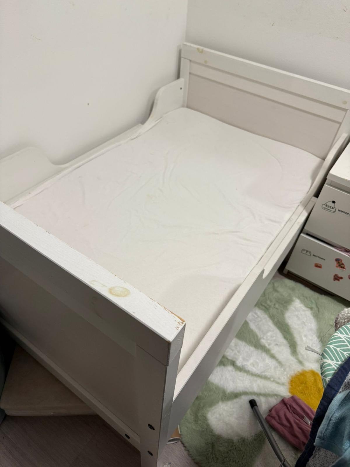 Ikea meegroeibed Sundvik met lattenbodem en matras, Ophalen, Gebruikt, Eenpersoons, Wit