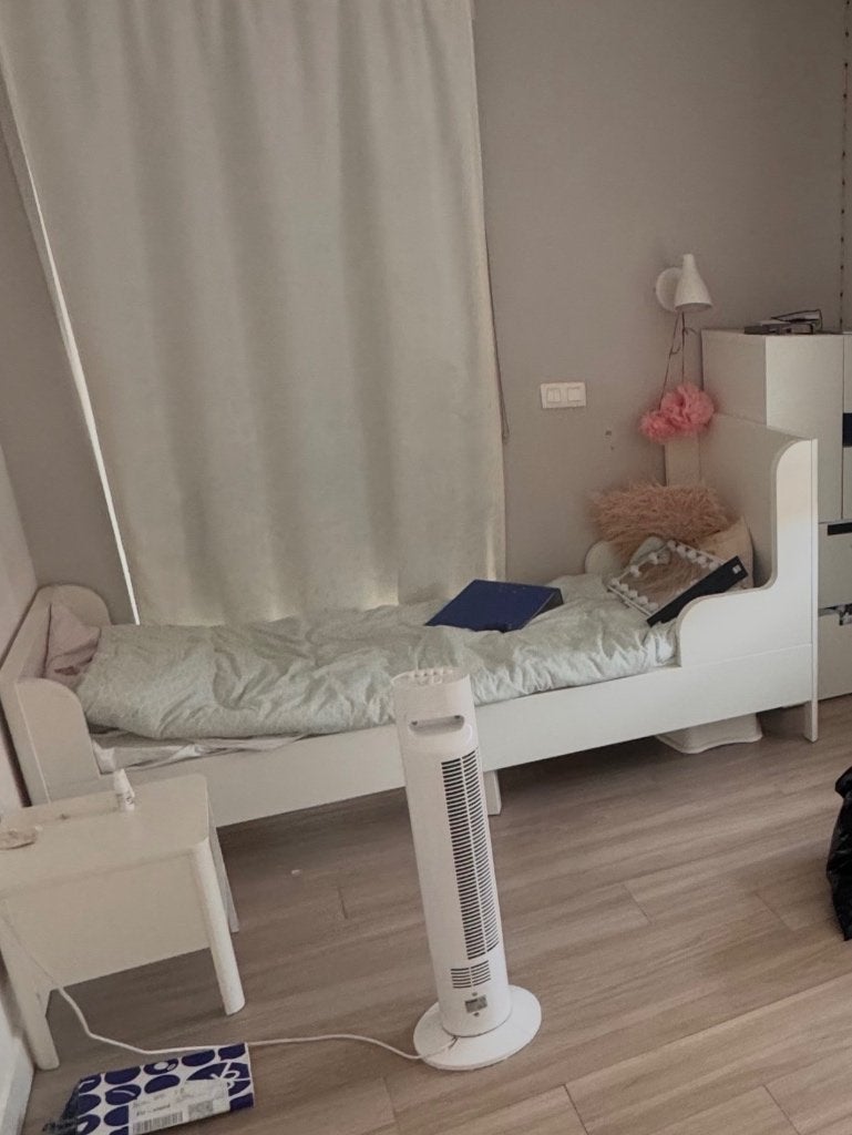 IKEA BUSUNGE meegroei bed, Kinderen en Baby's, Kinderkamer | Bedden, Ophalen, Gebruikt, 85 tot 100 cm, Matras