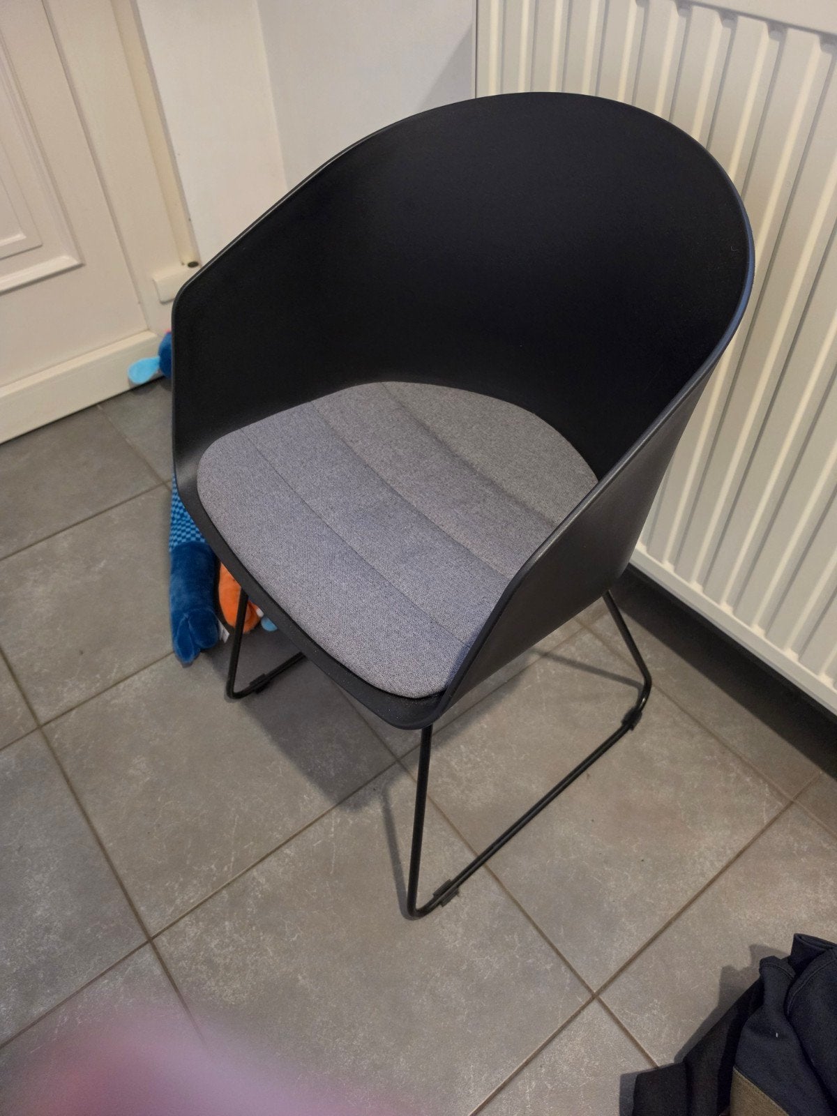 Leuke designstoel, Tuin en Terras, Ophalen, Zo goed als nieuw, Metaal