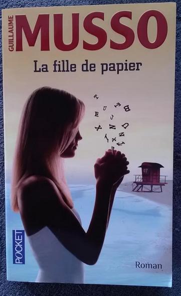 „The Paper Girl” Guillaume Musso (2010) Negen, Europa overig, Nieuw, Ophalen of Verzenden, Guillaume Musso
