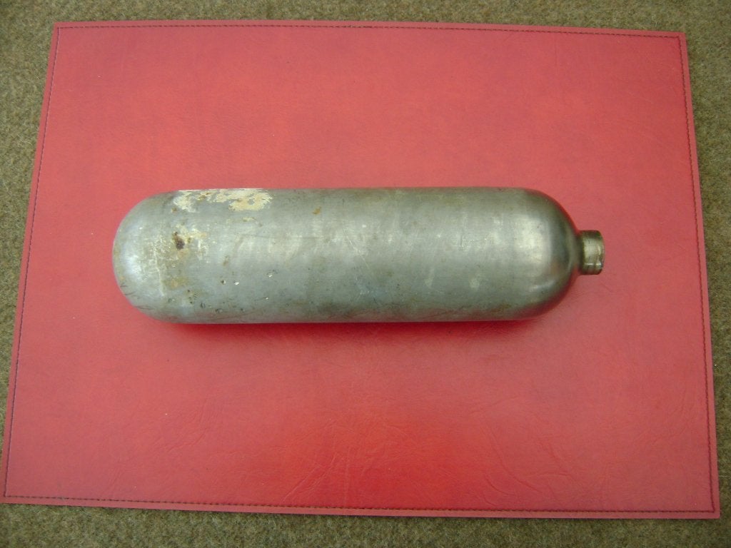 USAAF compressed air tank. Markings "500, AF43-1276,4-43"., Enlèvement ou Envoi, Armée de l'air, Autres types