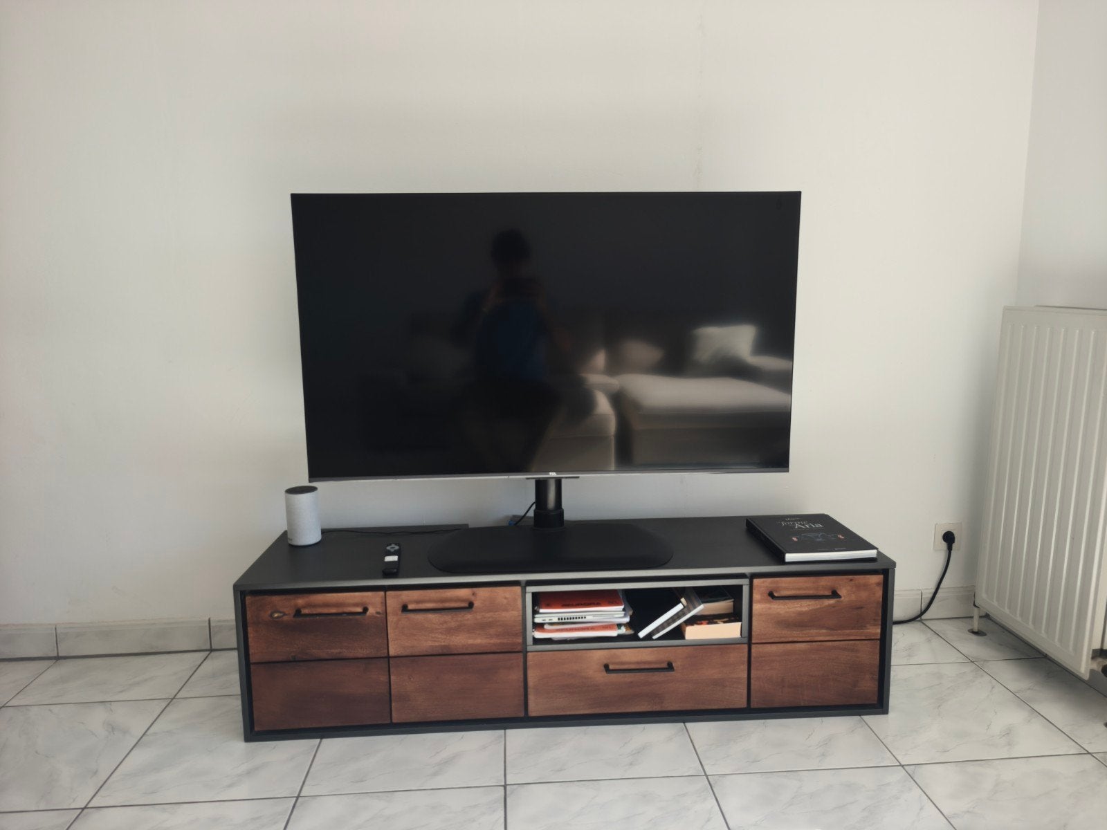 TCL 55" 4K GOOGLE TV + SANUS SWIVEL TV STAND / TV TCL 55" 4K, LED, Comme neuf, Enlèvement, 100 cm ou plus