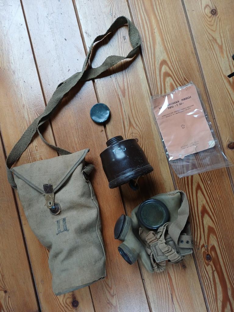 Italiaans gasmasker T35 compleet, Verzamelen, Militaria | Tweede Wereldoorlog, Ophalen, Landmacht, Overige typen