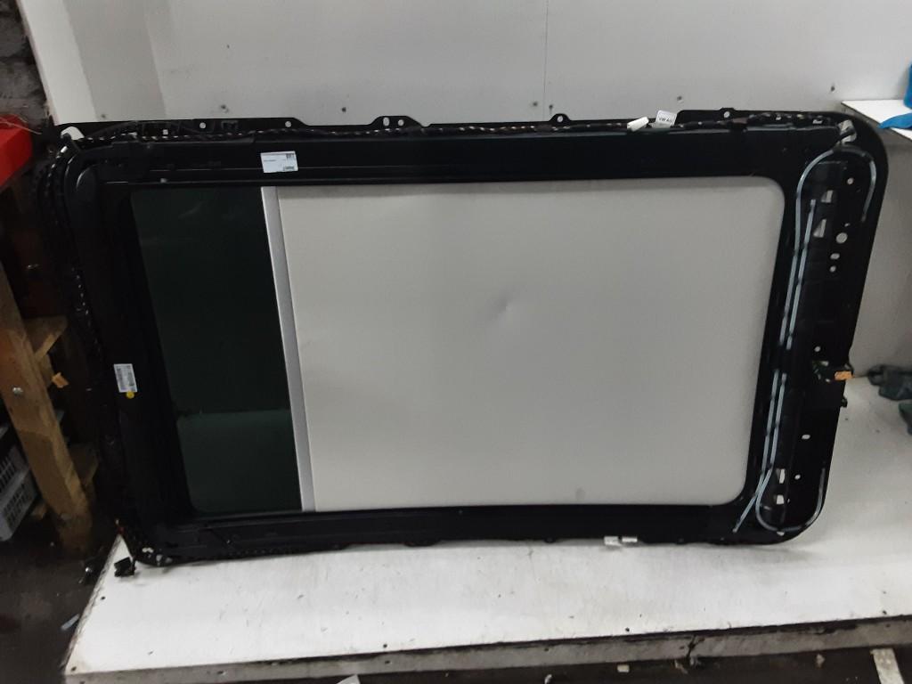 TOIT OUVRANT Volkswagen Passat Variant (3G5) (3G9877041), Volkswagen, Mevr. I. Hauben, Utilisé, Rue de l'Espoir 34 34
4030  GRIVEGNÉE, BE