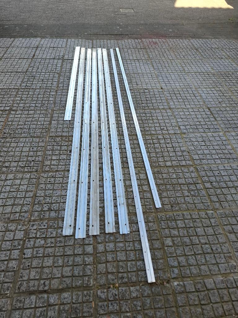 Aluminium knelprofielen, Ophalen, Zo goed als nieuw, Aluminium
