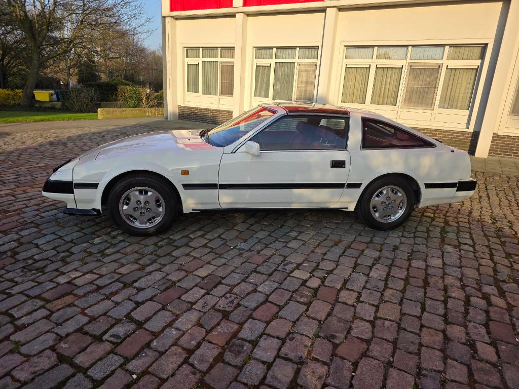 prachtige Nissan 300 zx t/top te koop, foto 2