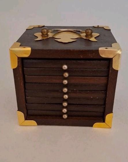 Vintage houten mini ladekastje met 8 onderzetters - Retro, Ophalen of Verzenden, Gebruikt, Glas of Kopje