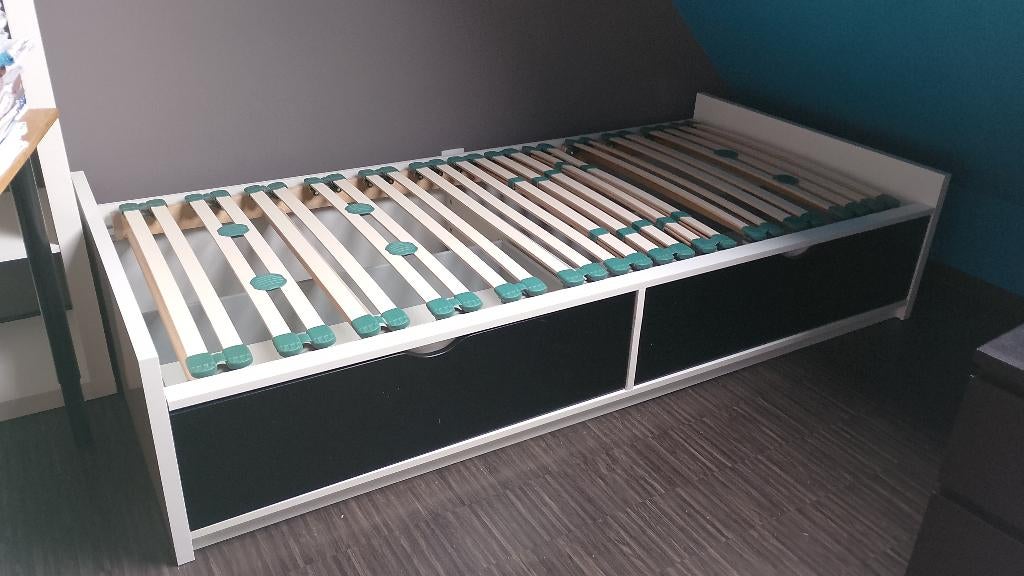 Bed éénpersoons 90x200 incl. lattenbodem, Ophalen, 85 tot 100 cm, Gebruikt, Lattenbodem