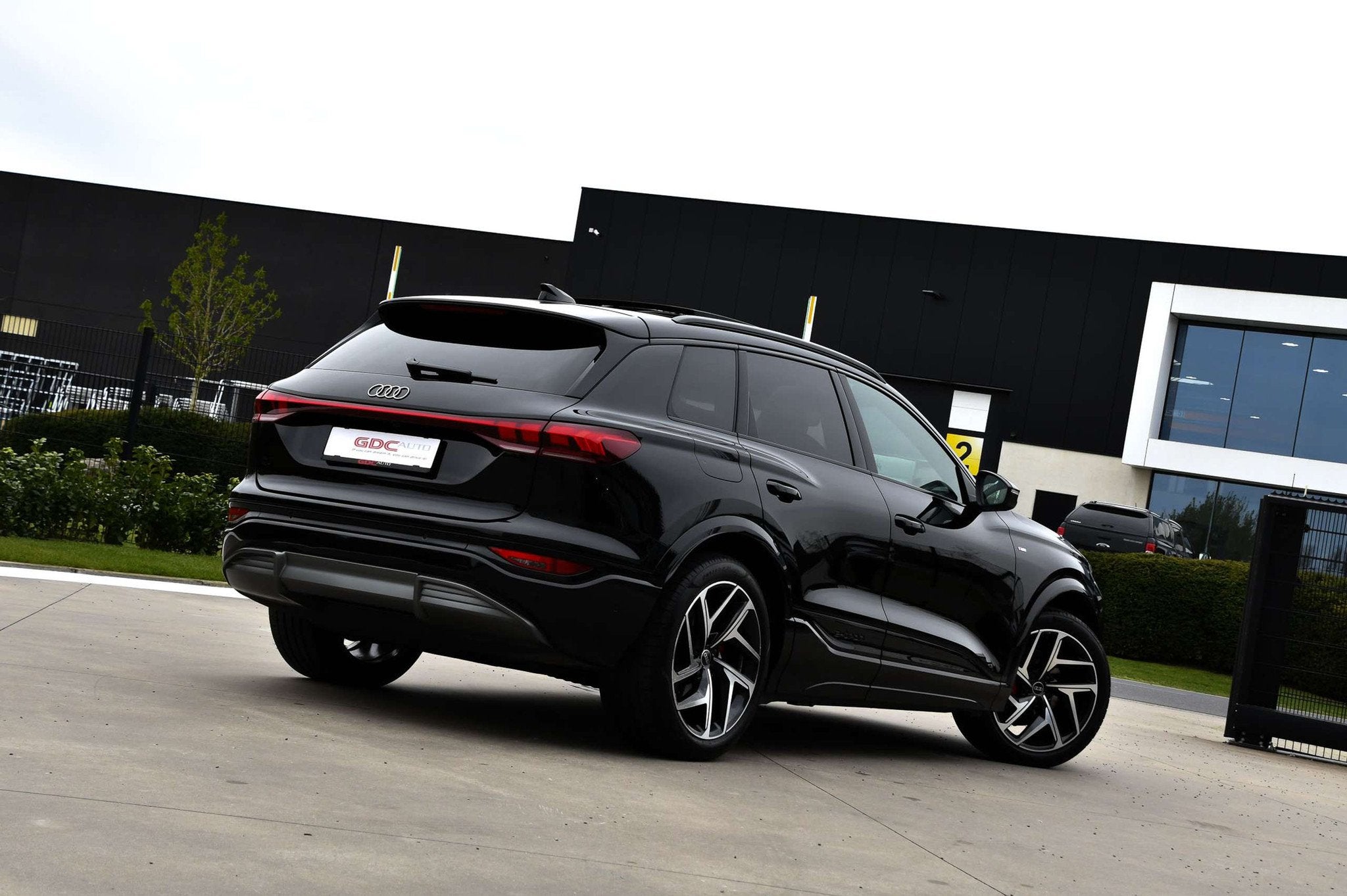 Audi Q6 e-tron Q6 e-Tron l S line l Panodak l Bang&Olufsen l, Autos, Audi, Entreprise, https://public.car-pass.be/vhr/9cae1f71-6899-4415-ad2b-dfd8e45f2db5