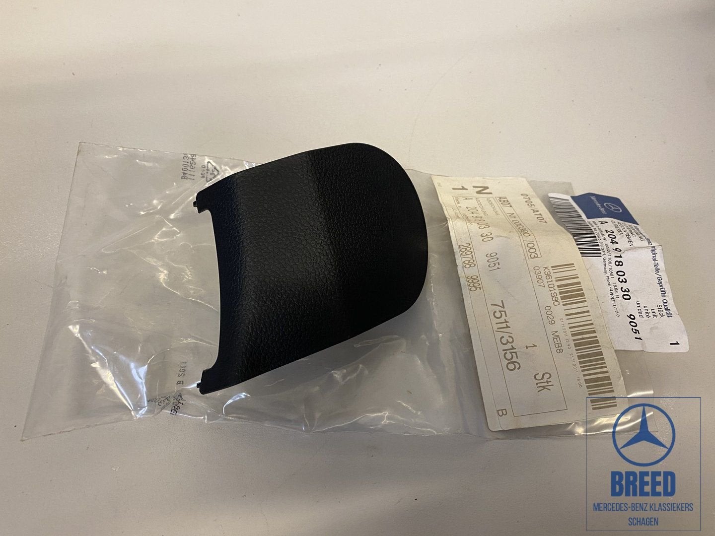 NOS afdekking gordel links zwart Mercedes-Benz W204 C209, Auto-onderdelen, Interieur en Bekleding, -, Nieuw, Ophalen of Verzenden