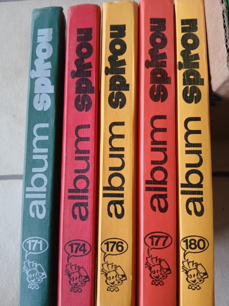 ALBUMS SPIROU, Meerdere stripboeken, Ophalen, Zo goed als nieuw